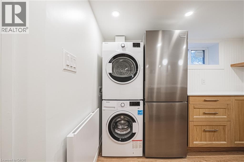 113 Erin Avenue Unit# Lower Property Photo 4
