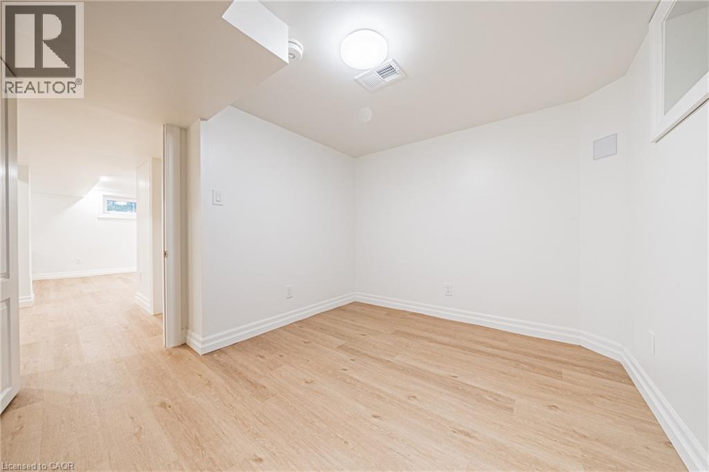 113 Erin Avenue Unit# Lower Property Photo 13