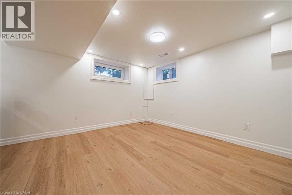 113 Erin Avenue Unit# Lower Property Photo 15