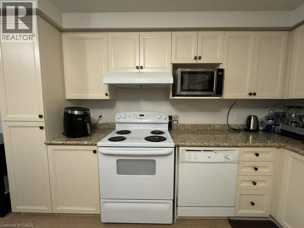 279 Country Stone Drive Unit# B Property Photo 7