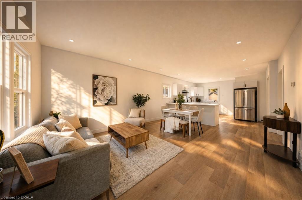 24 Park Road N Property Photo 12