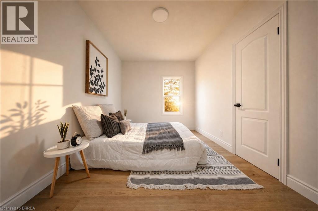 24 Park Road N Property Photo 16