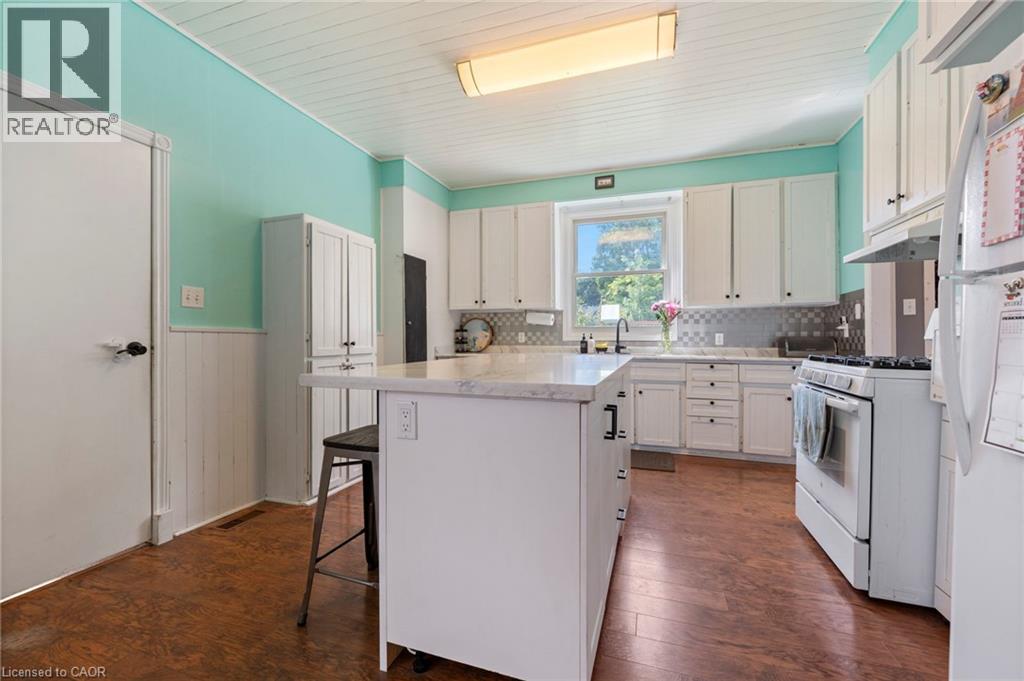 214 John Street Property Photo 11