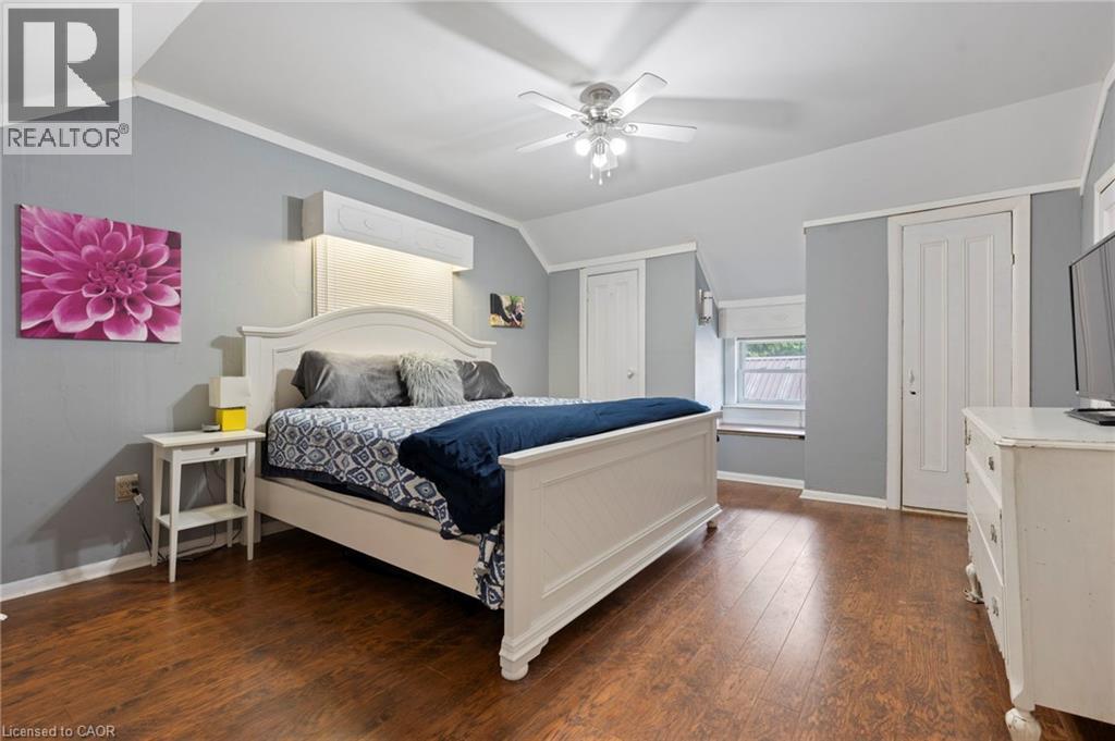 214 John Street Property Photo 14