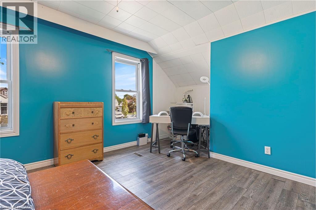 214 John Street Property Photo 17