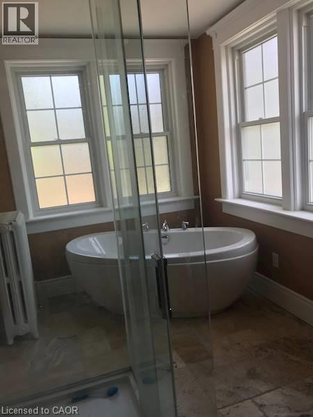36 Wellington Street N Property Photo 5