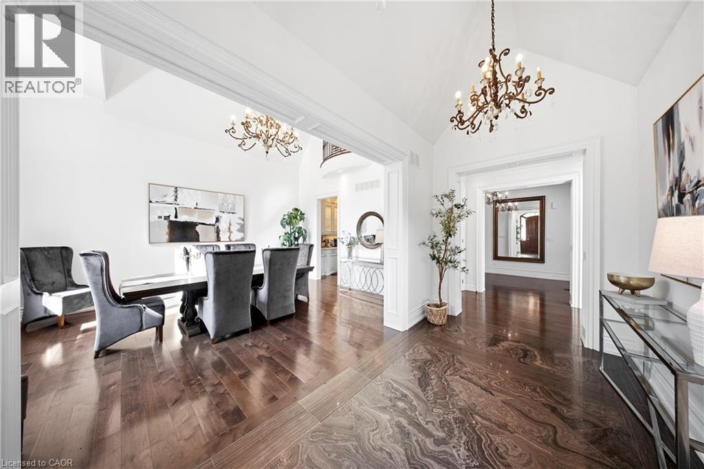 1098 Lakeshore Road W Property Photo 6