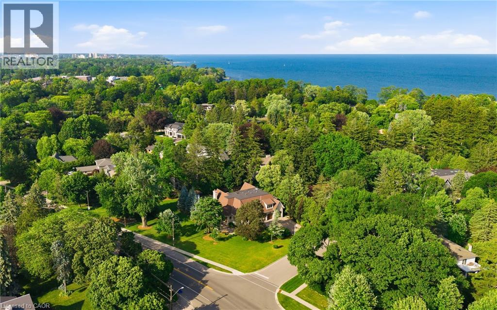 1098 Lakeshore Road W Property Photo 46