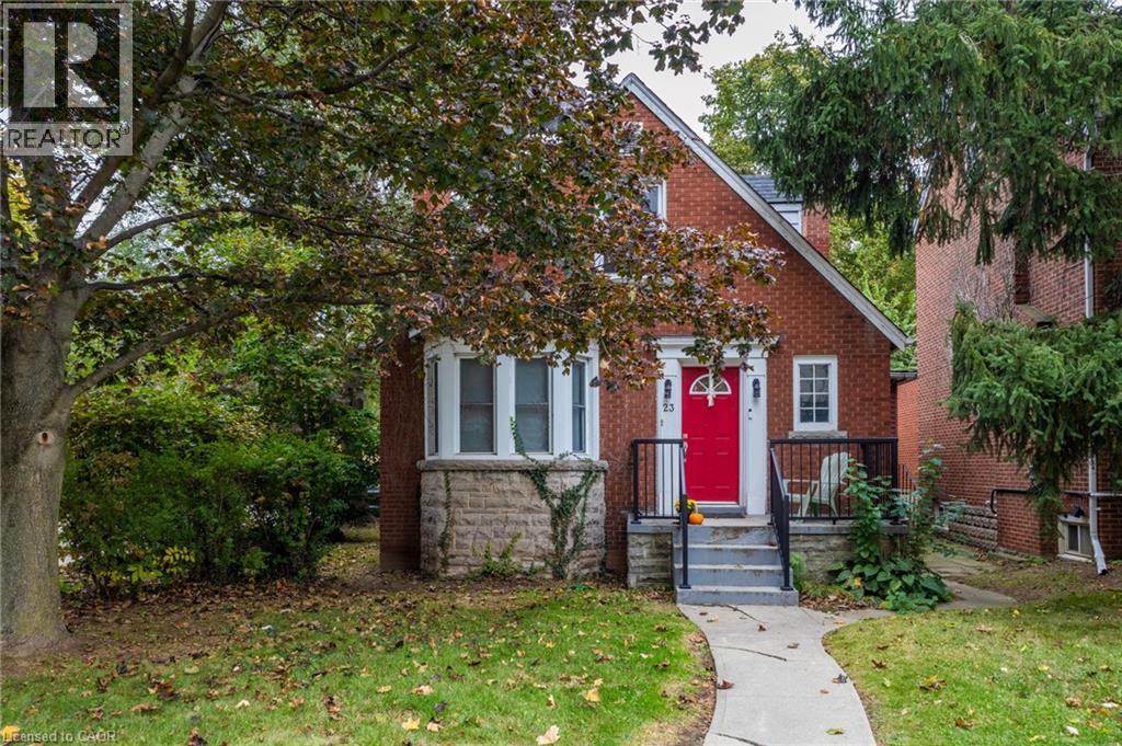 23 Forsyth Avenue S Property Photo 2