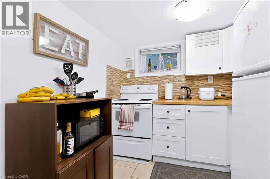 23 Forsyth Avenue S Property Photo 22