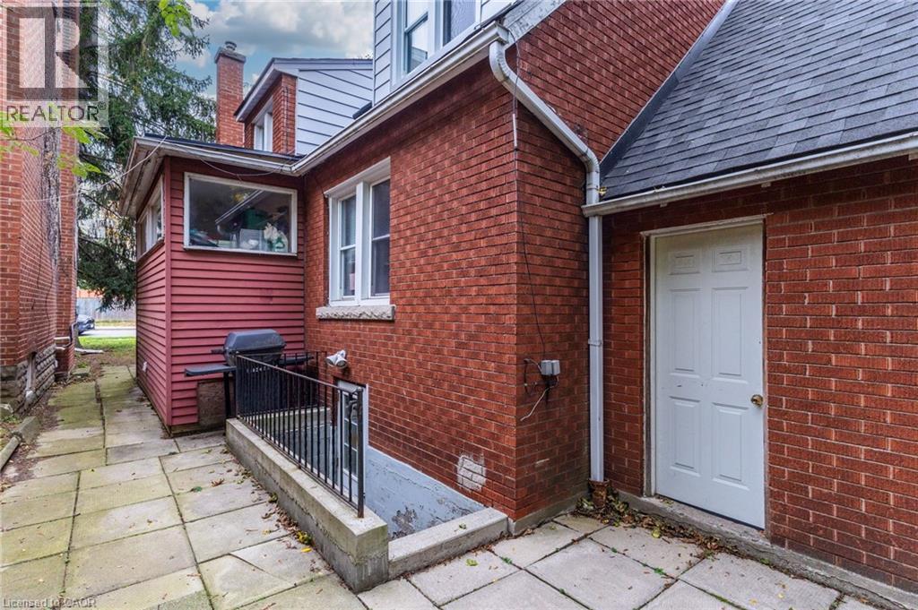 23 Forsyth Avenue S Property Photo 31