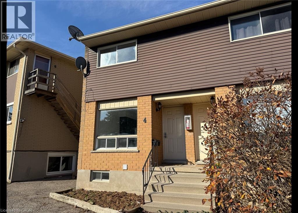 32 Ralgreen Crescent Unit# 4 Property Photo 1