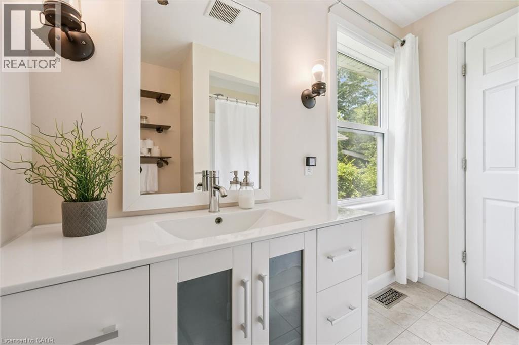 129 Florence Avenue Property Photo 10