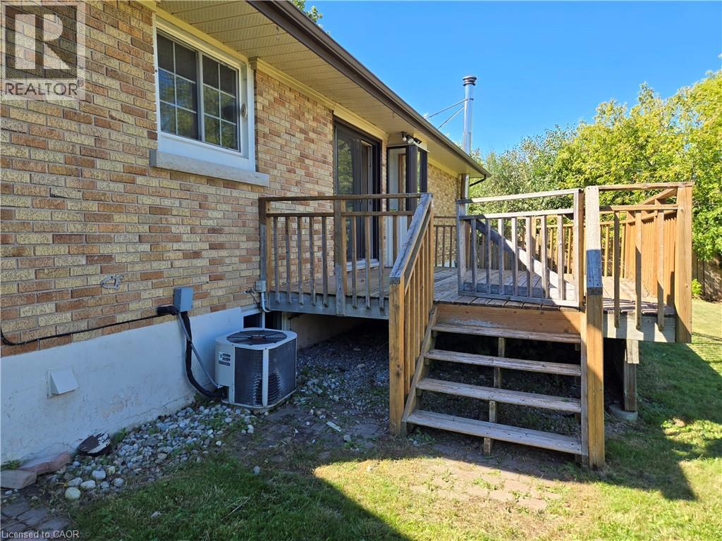 538 Main Street W Property Photo 25
