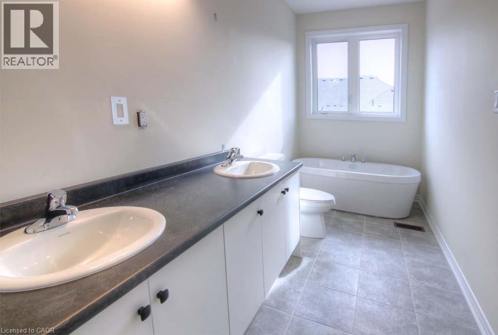 1388 National Common Property Photo 17