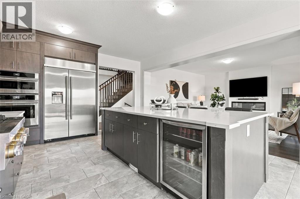 905 Broadacre Place Property Photo 8