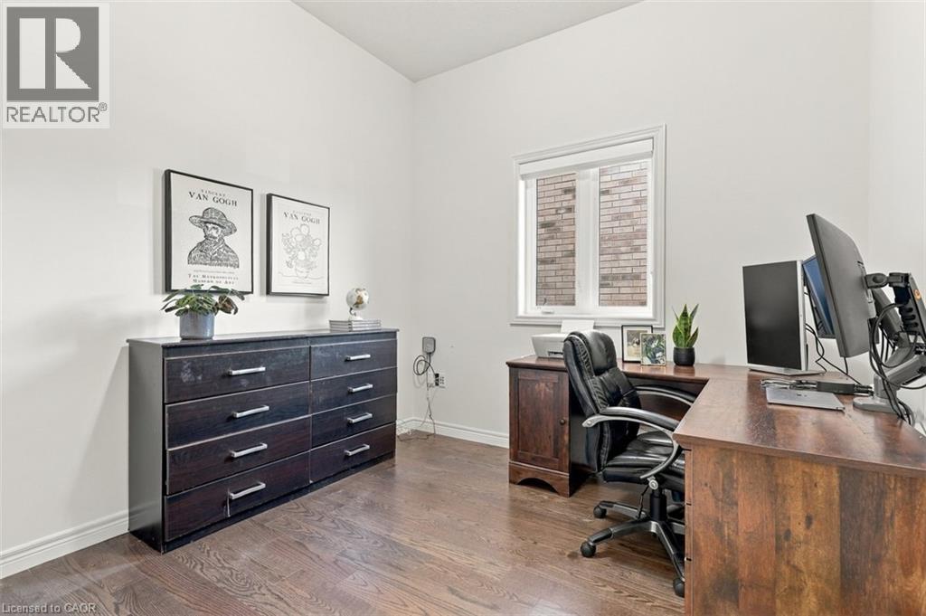 905 Broadacre Place Property Photo 18