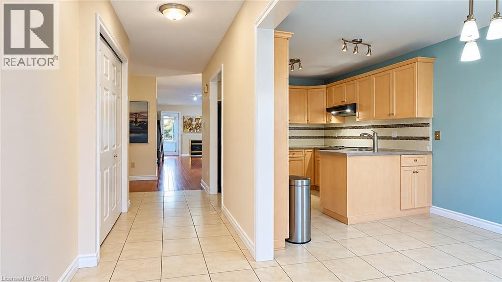 487 Brentcliffe Drive Unit# Upper Property Photo 5