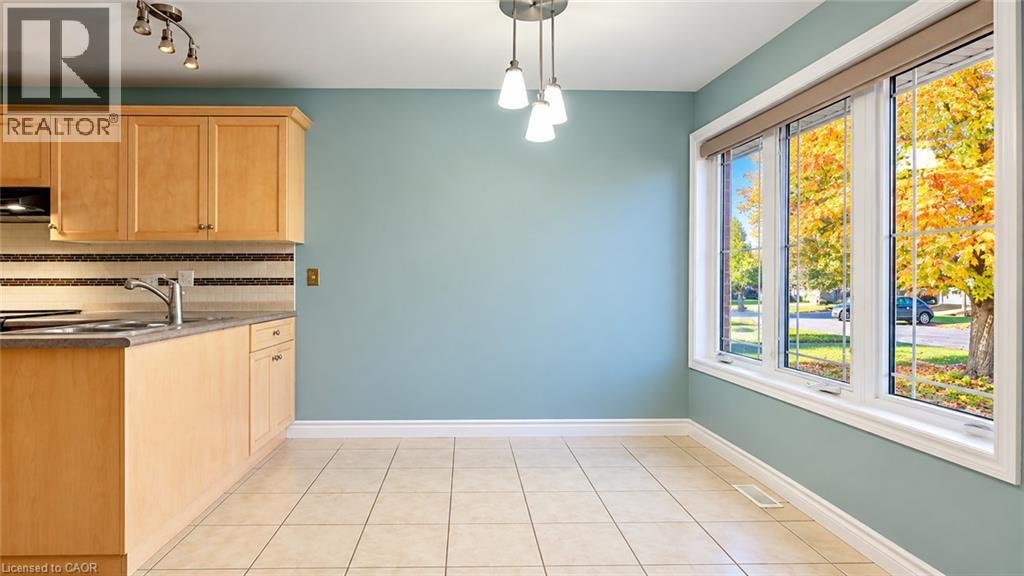 487 Brentcliffe Drive Unit# Upper Property Photo 6