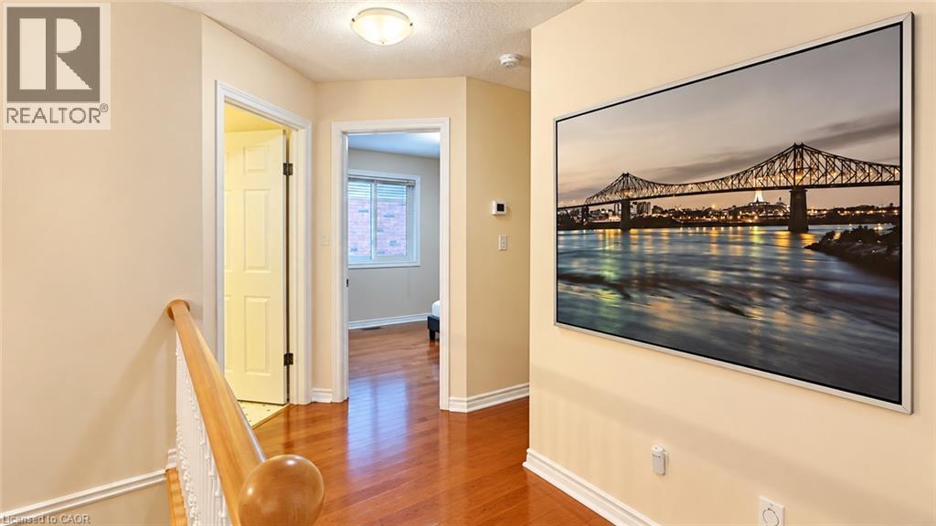 487 Brentcliffe Drive Unit# Upper Property Photo 22