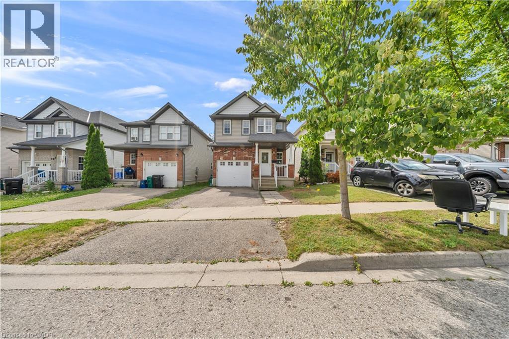 425 Speckled Alder Street Property Photo 1