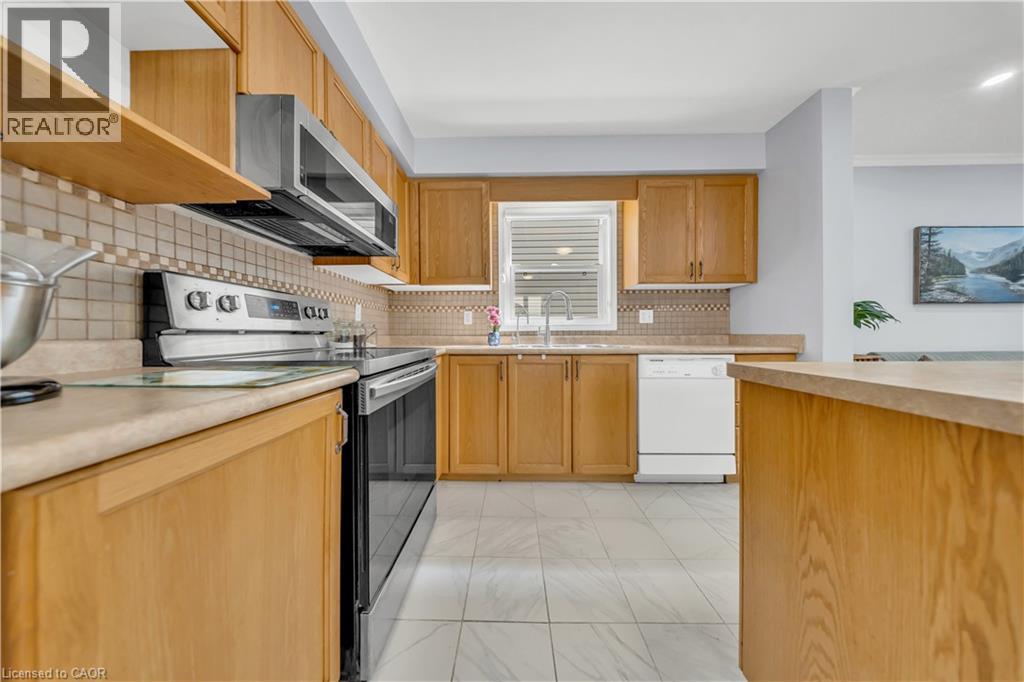 425 Speckled Alder Street Property Photo 11