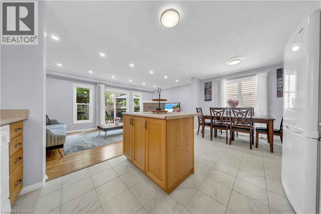 425 Speckled Alder Street Property Photo 13