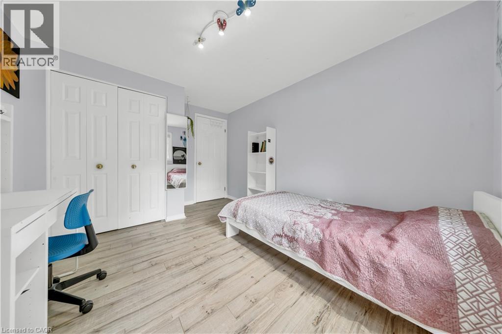 425 Speckled Alder Street Property Photo 28