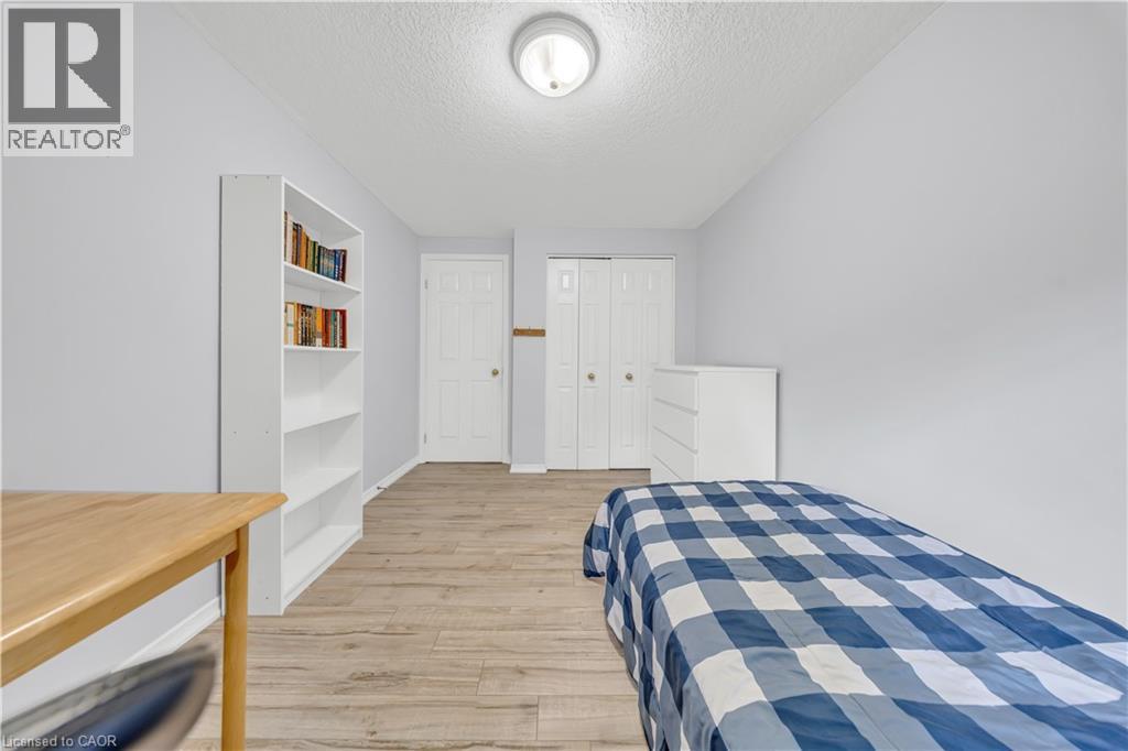 425 Speckled Alder Street Property Photo 30