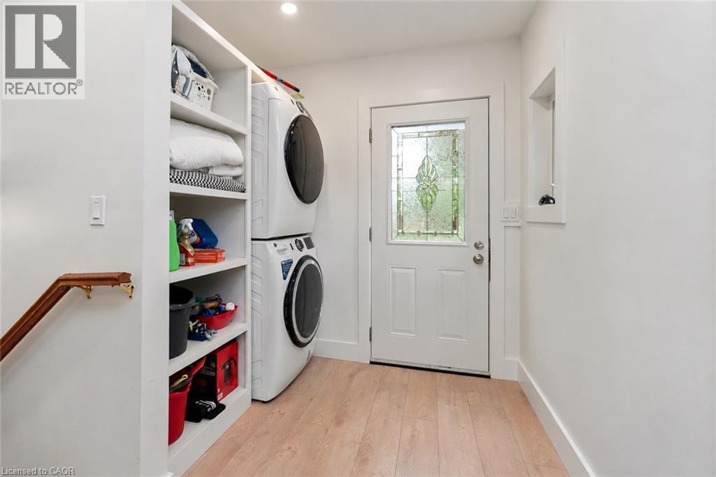 284 Mapledene Drive Property Photo 8