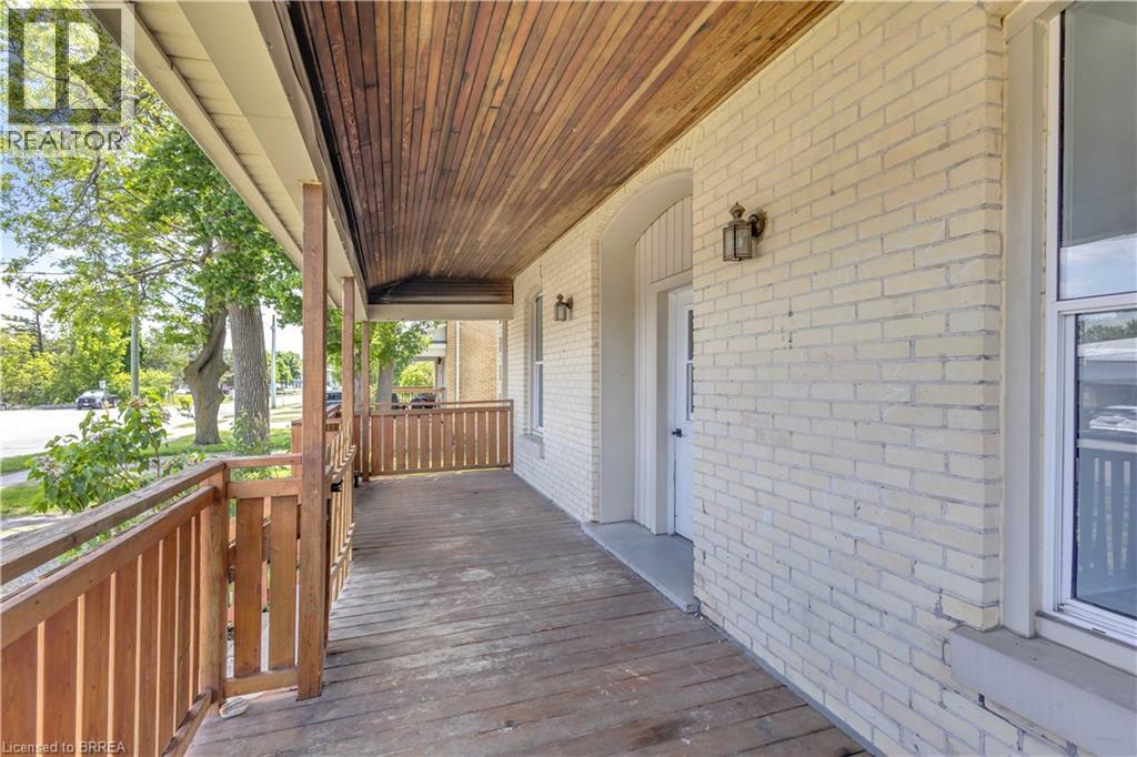 34 Young Street Property Photo 5