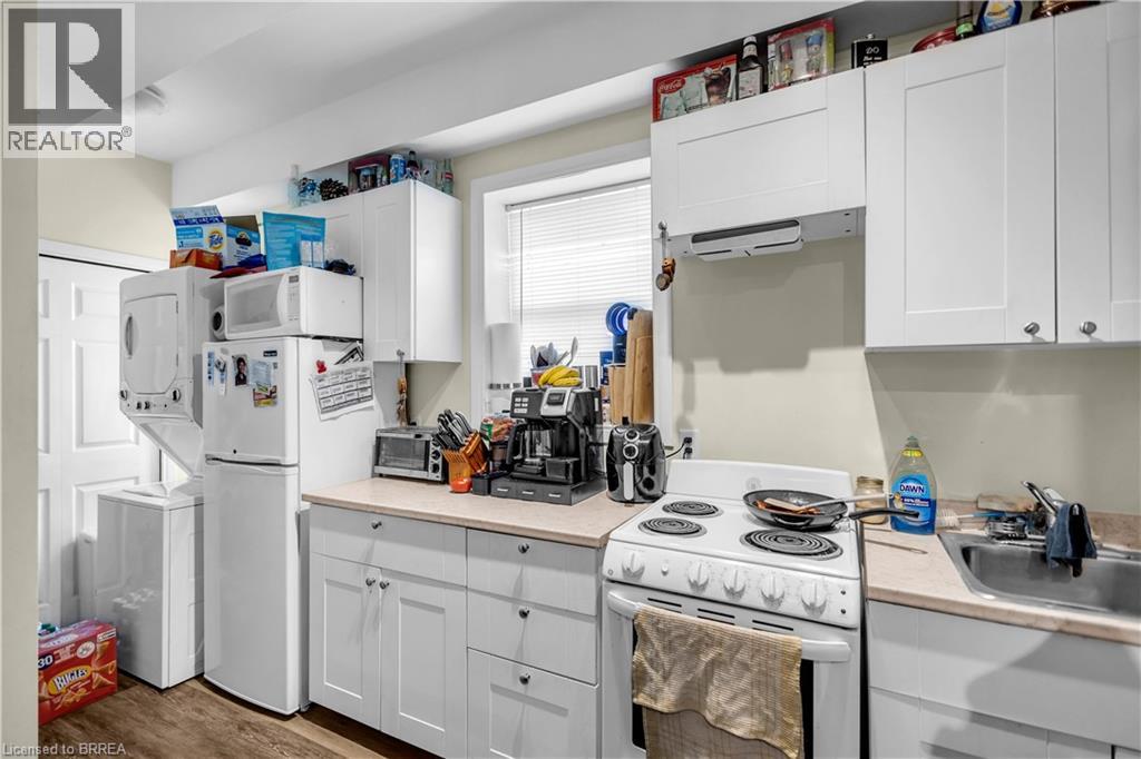 34 Young Street Property Photo 25