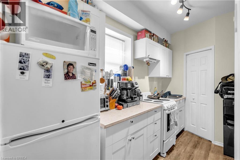 34 Young Street Property Photo 26