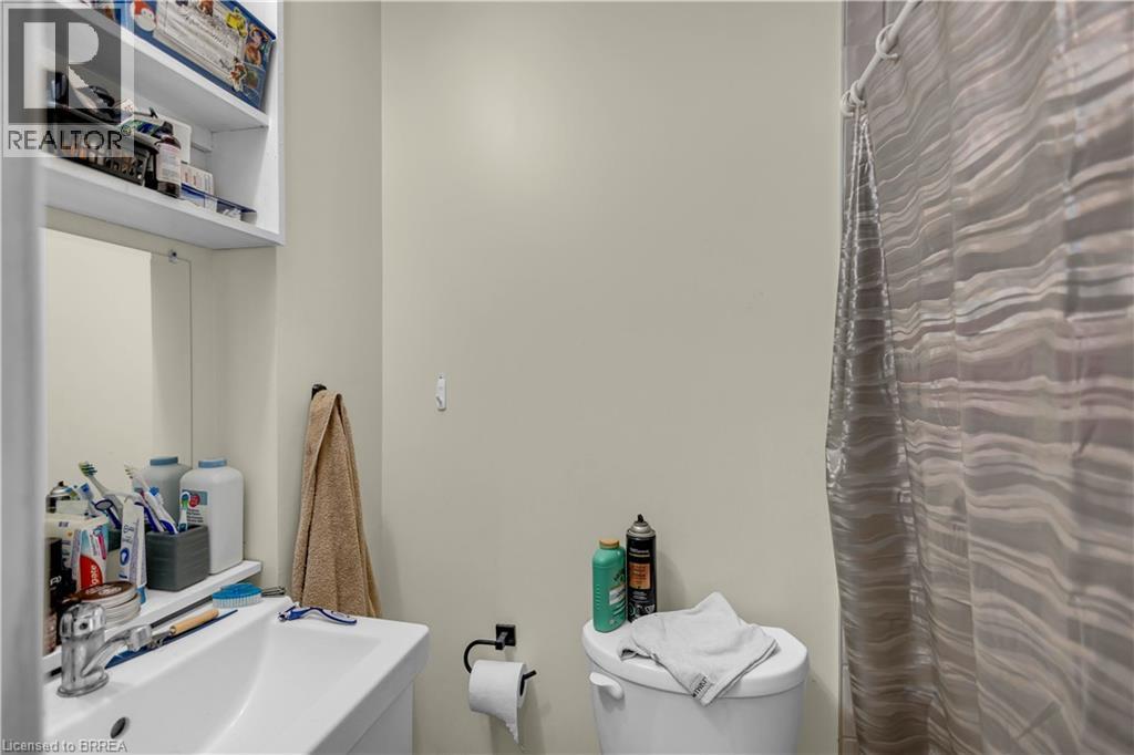 34 Young Street Property Photo 27