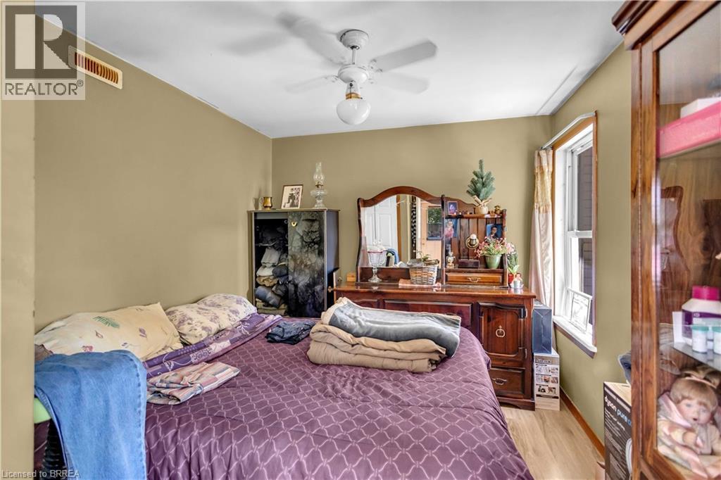 34 Young Street Property Photo 36