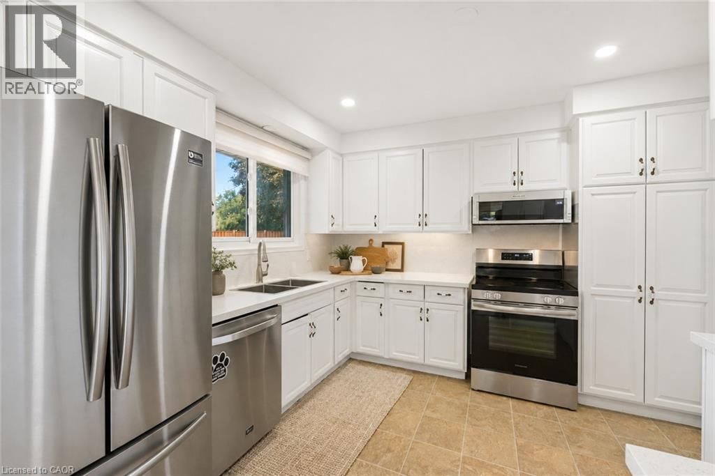 58 Tupper Crescent Unit# Upper Level Property Photo 4