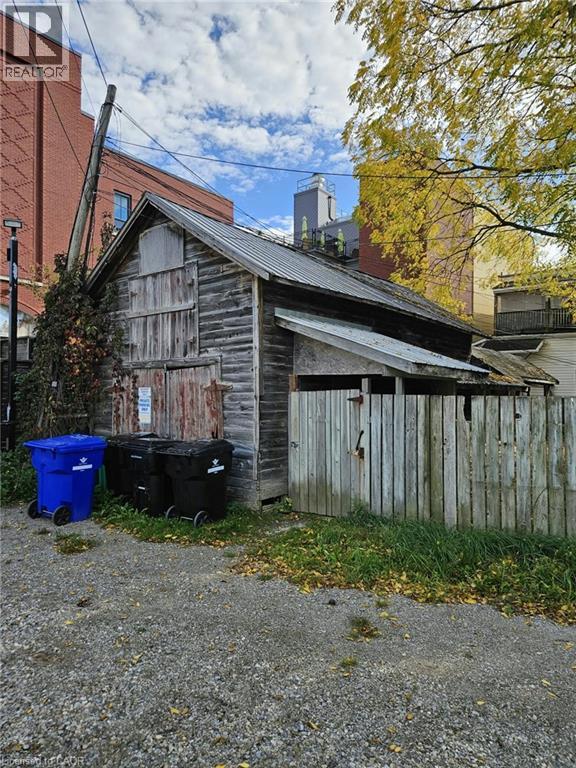 78 Huron Street Property Photo 11