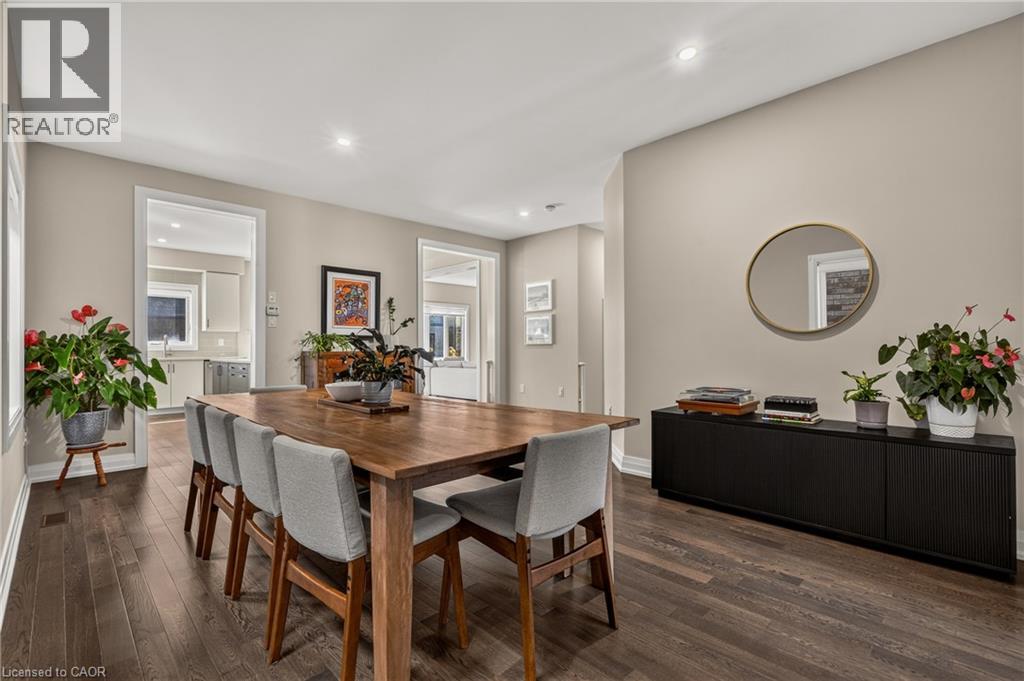 226 Midland Place Property Photo 7