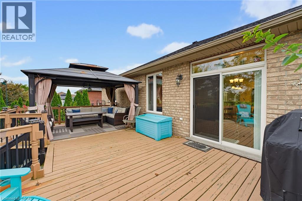 39 Oak Crescent Property Photo 29