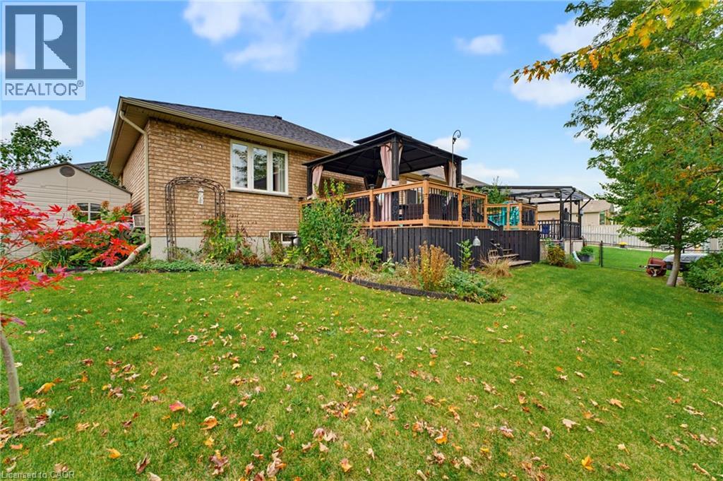 39 Oak Crescent Property Photo 35