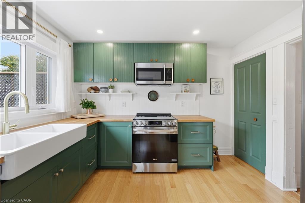 255 Ottawa Street S Property Photo 15