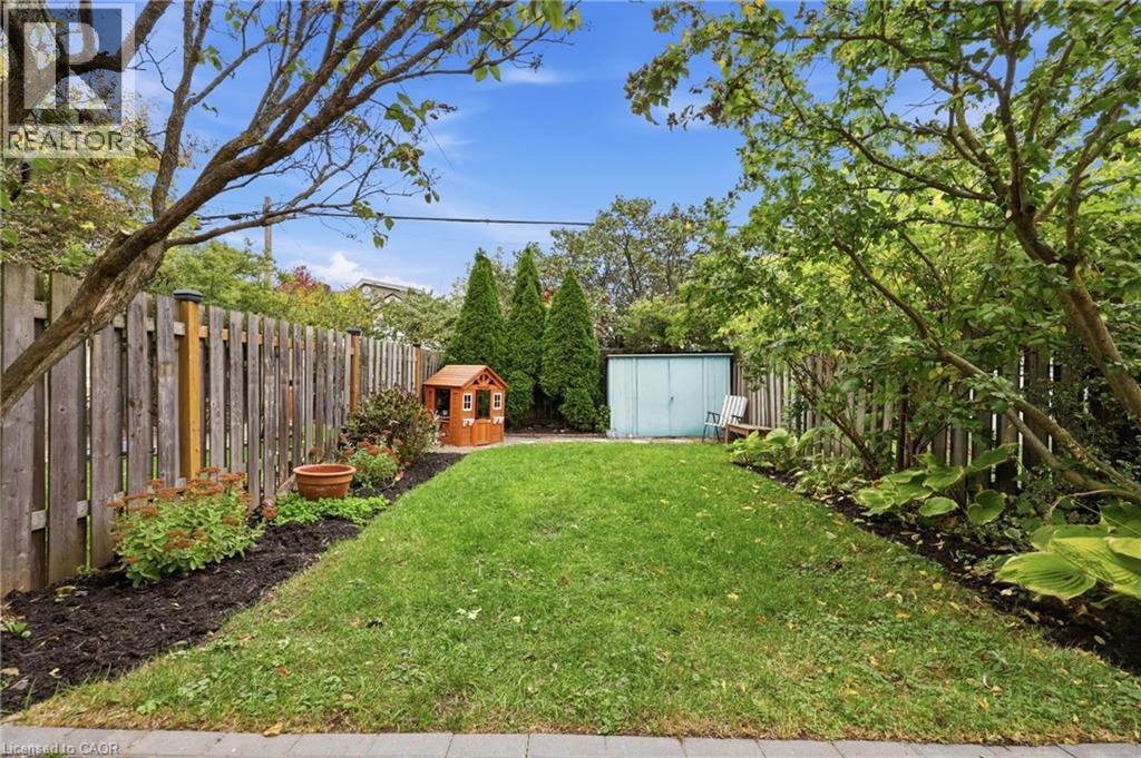 255 Ottawa Street S Property Photo 33