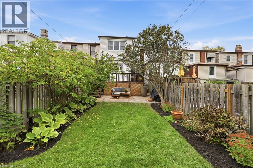 255 Ottawa Street S Property Photo 34