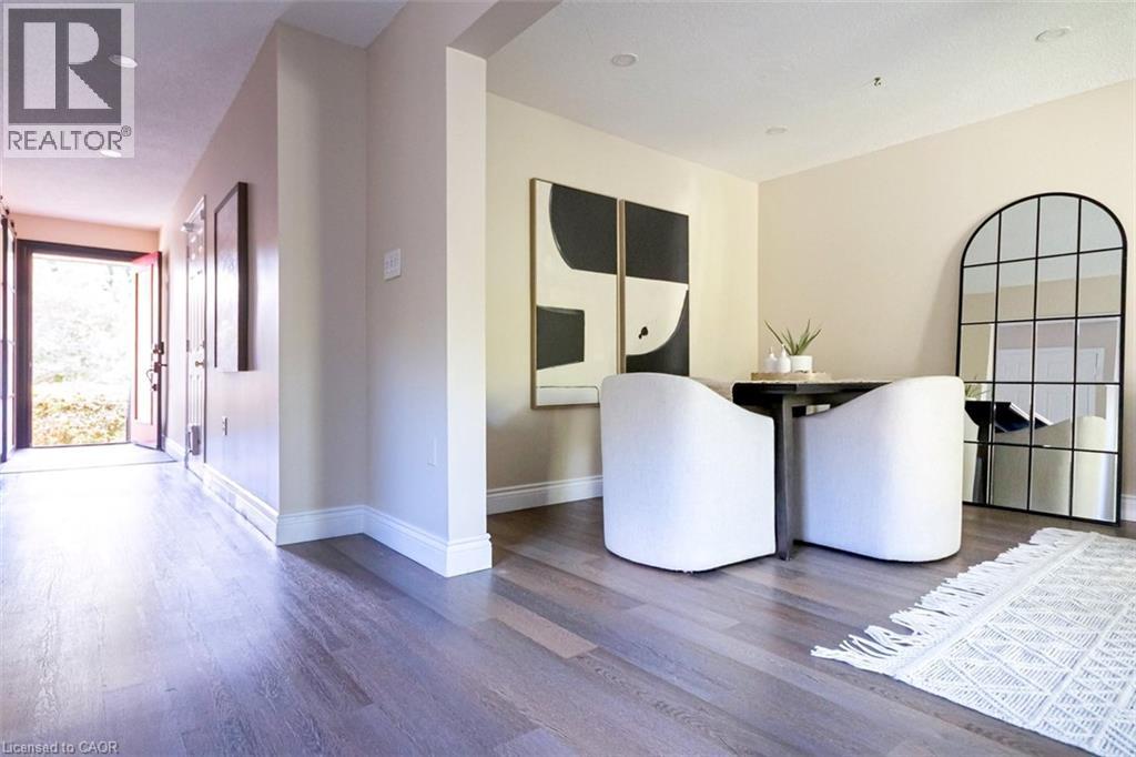 336 Jackson Street W Property Photo 8