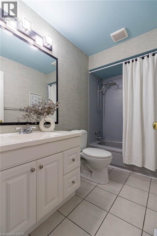 336 Jackson Street W Property Photo 27