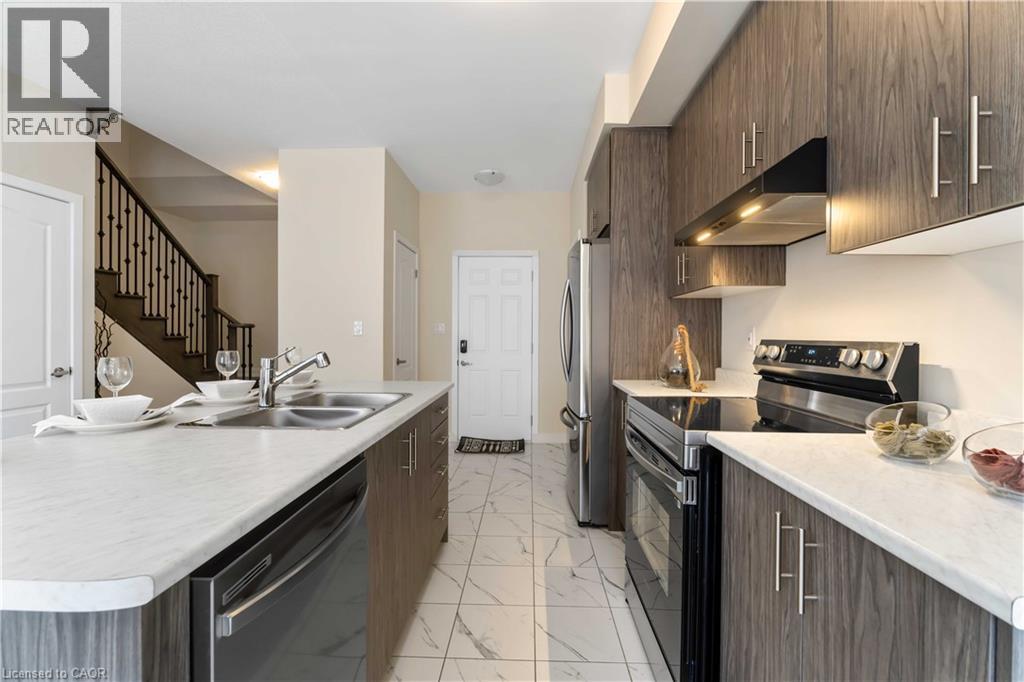 10 Lemon Avenue Property Photo 12
