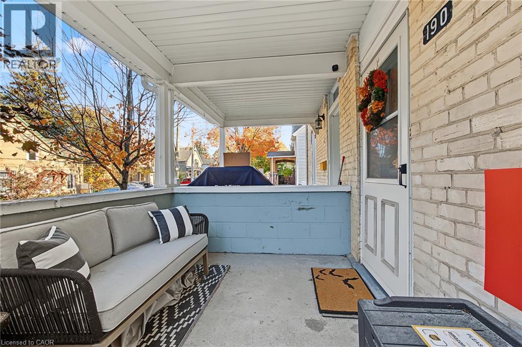 190 Jacob Street Property Photo 4