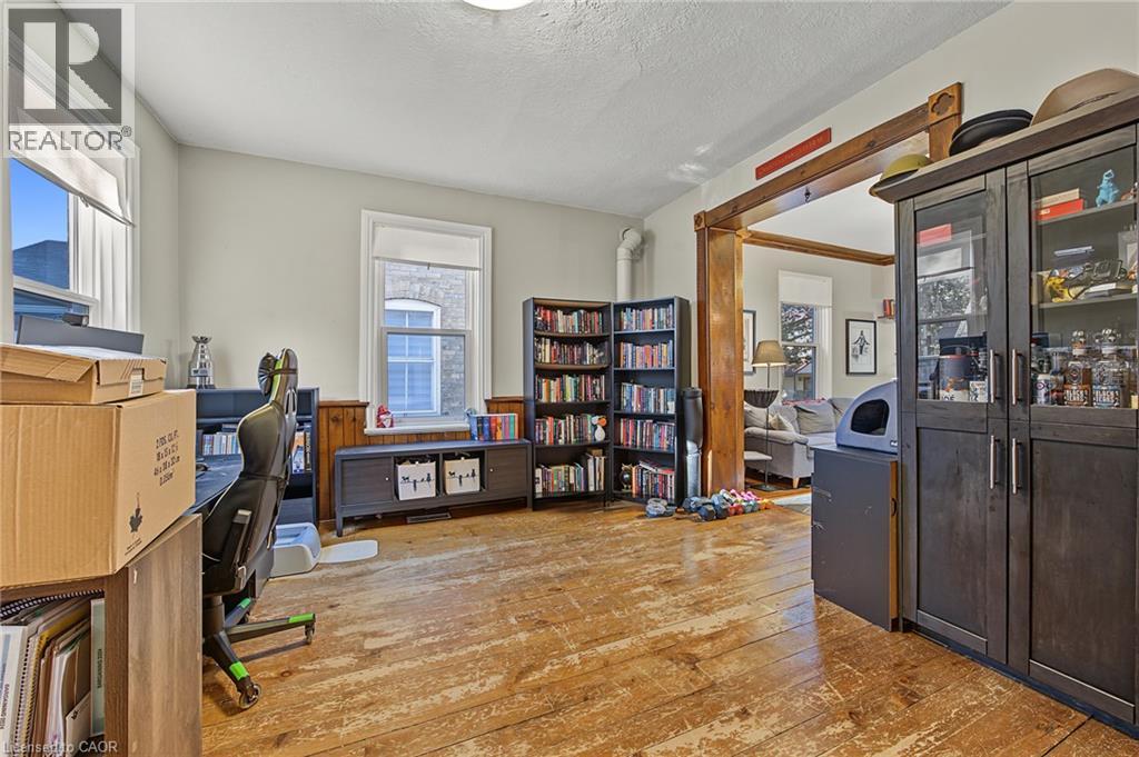 190 Jacob Street Property Photo 8