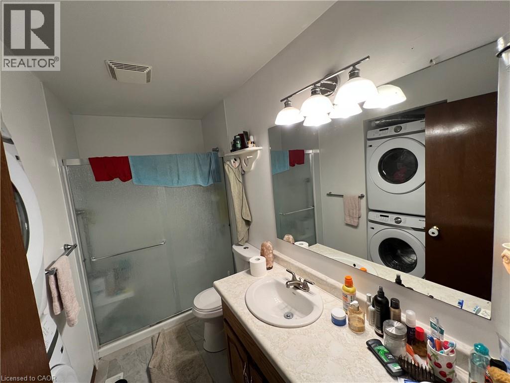 1834 Coronation Boulevard Property Photo 7