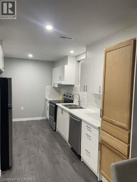 9 Pursel Street Property Photo 12